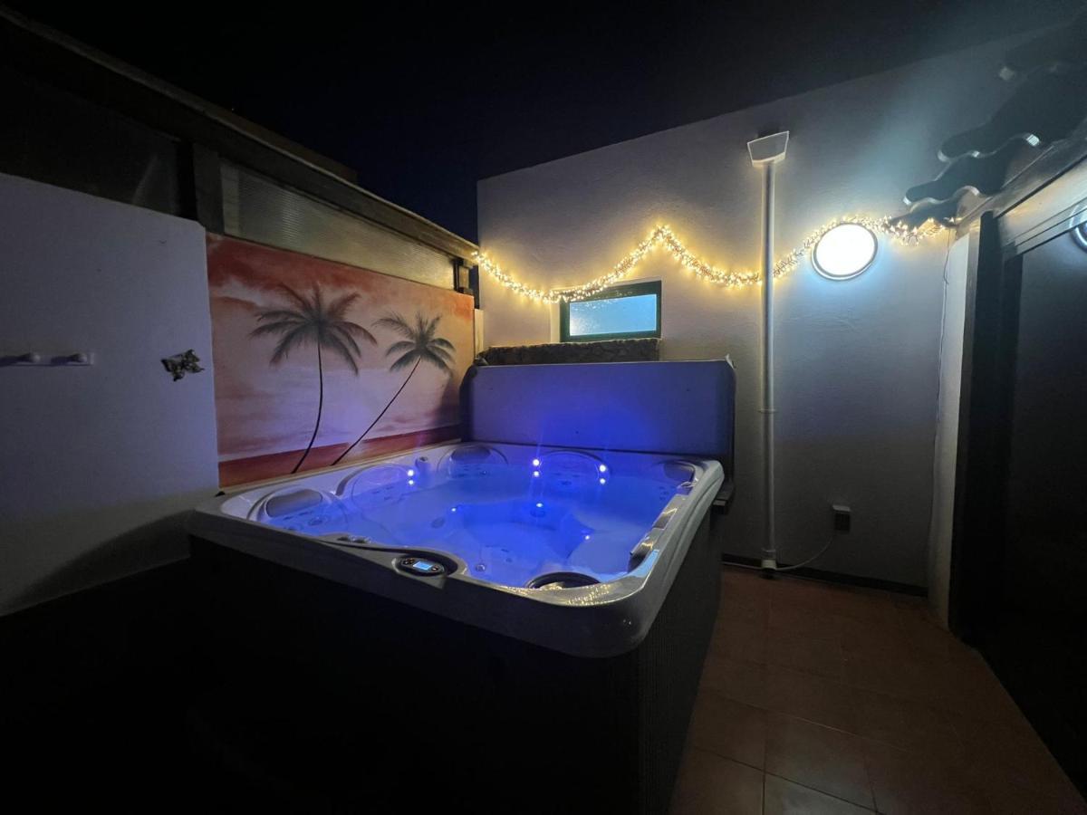 Casa Orilla! Beautiful Private Holiday Villa With Hot Tub La Oliva Exteriör bild