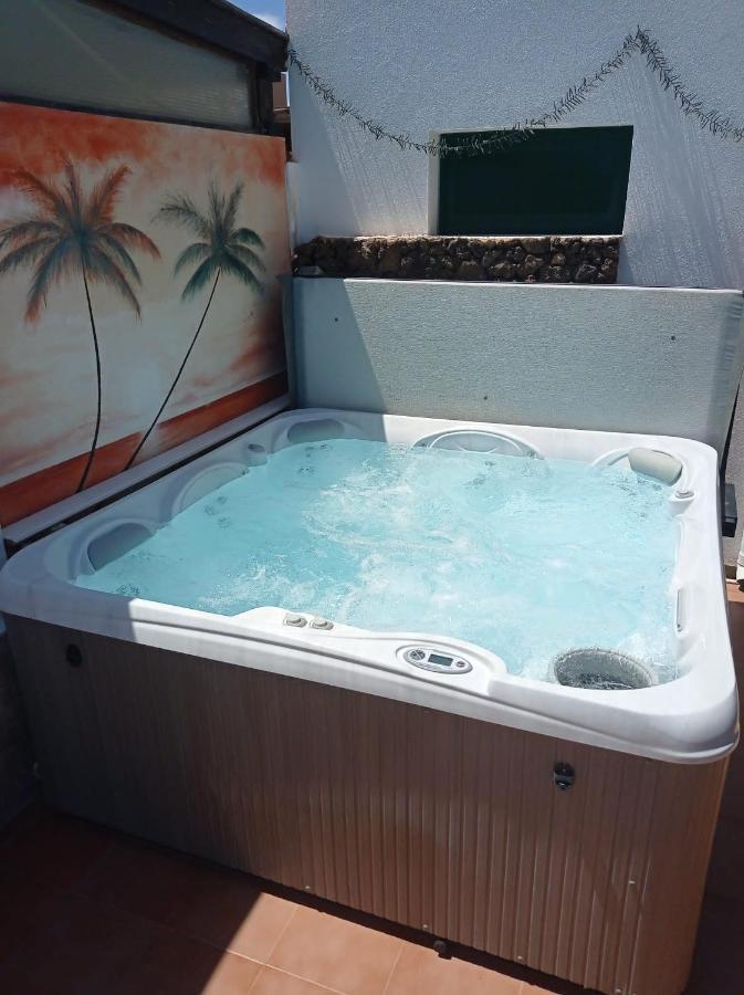 Casa Orilla! Beautiful Private Holiday Villa With Hot Tub La Oliva Exteriör bild